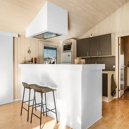펜션 Henri - 1-2km From The Sea By Interhome *