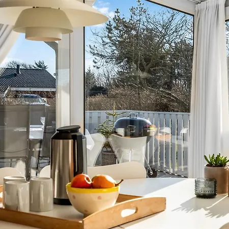 Henri - 1-2km From The Sea By Interhome 펜션 *