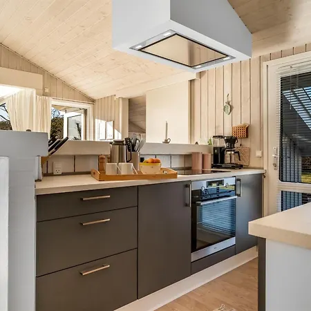 펜션 Henri - 1-2km From The Sea By Interhome *