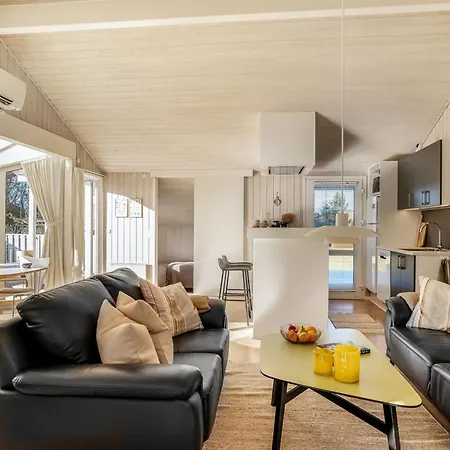 펜션 Henri - 1-2km From The Sea By Interhome *