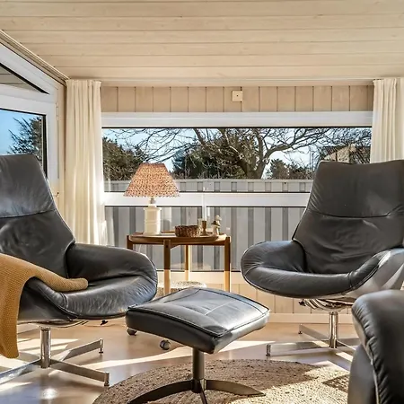 Henri - 1-2km From The Sea By Interhome * 히링