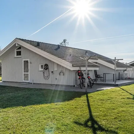 Feriehus Henri - 1-2km From The Sea By Interhome