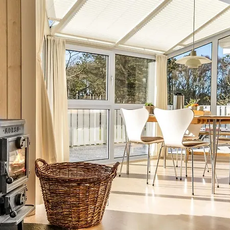 Henri - 1-2km From The Sea By Interhome *