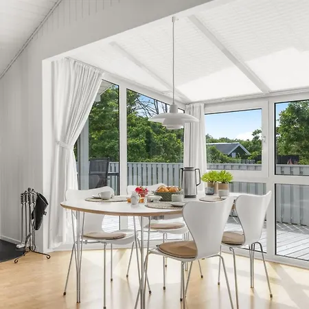 Henri - 1-2km From The Sea By Interhome Hjørring