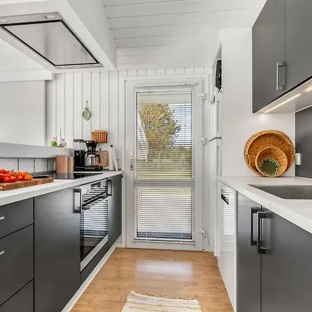 Henri - 1-2km From The Sea By Interhome *