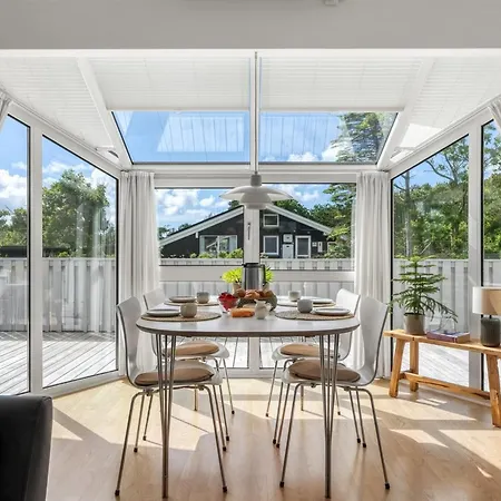 Henri - 1-2km From The Sea By Interhome *
