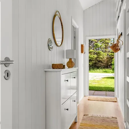 Henri - 1-2km From The Sea By Interhome *